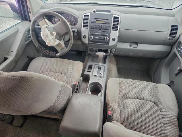 Nissan Frontier Crew Cab Se Image 11