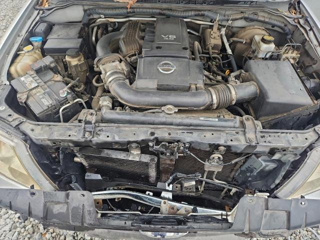 Nissan Frontier Crew Cab Se Image 4