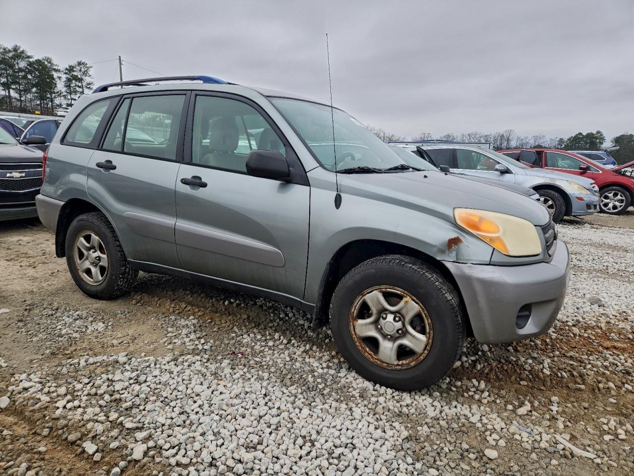 Toyota RAV4 Image 2