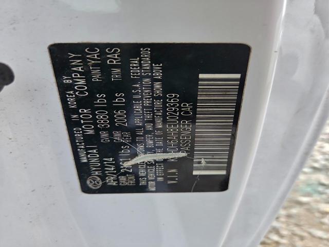 Hyundai ELANTRA Gs Image 3