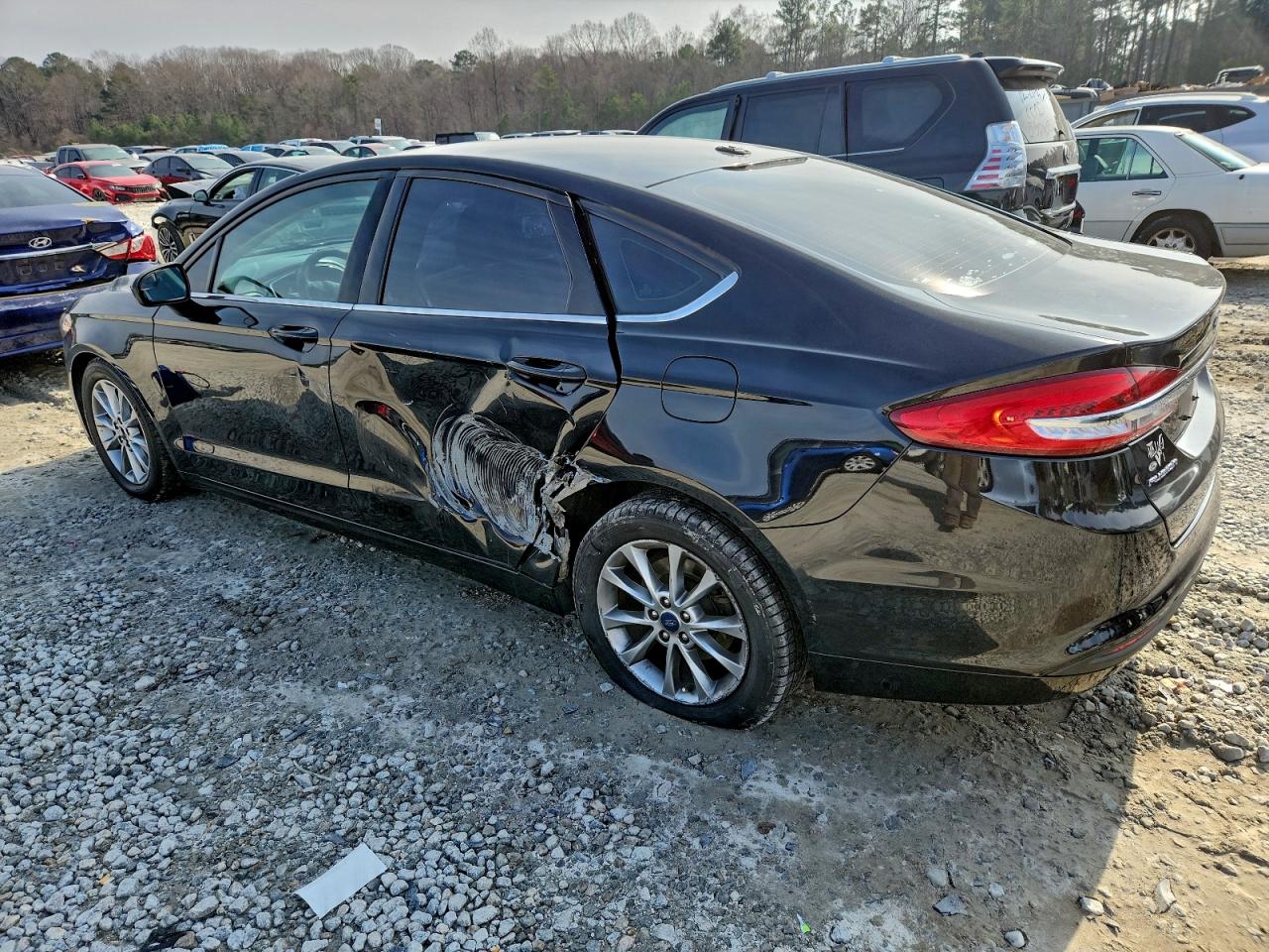 Ford Fusion Se Image 3