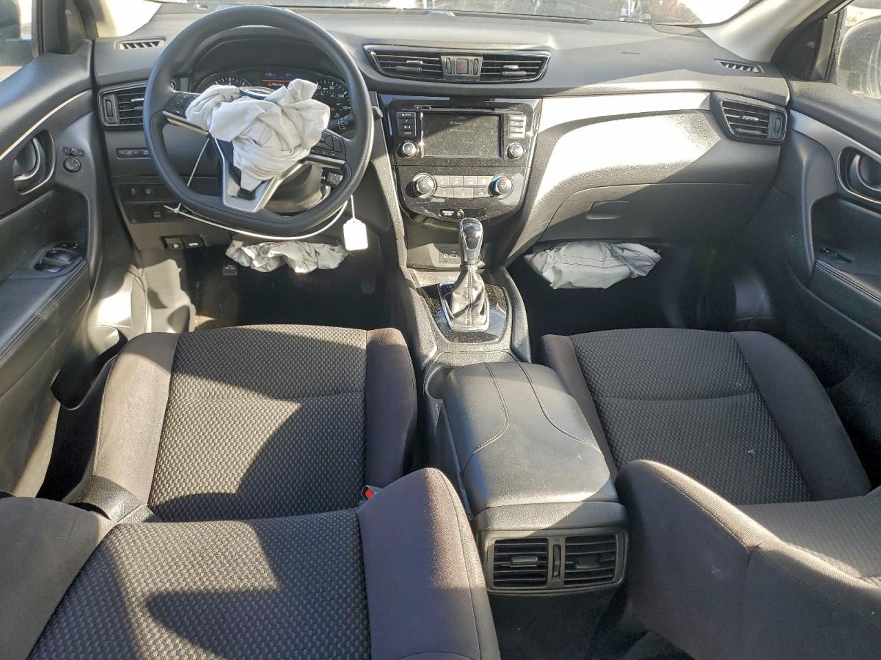 Nissan Rogue S Image 7