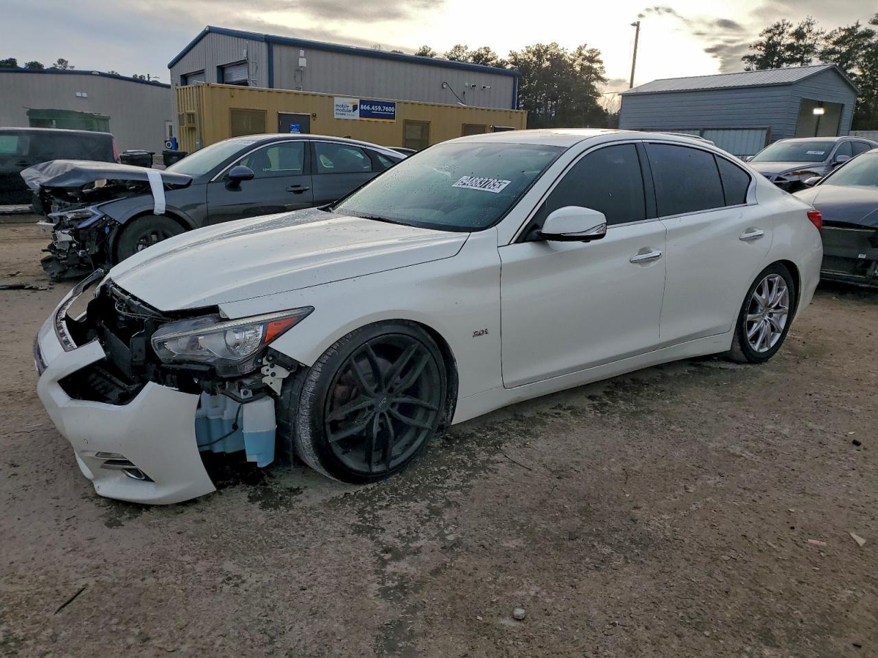INFINITI Q50 Premium Image 1