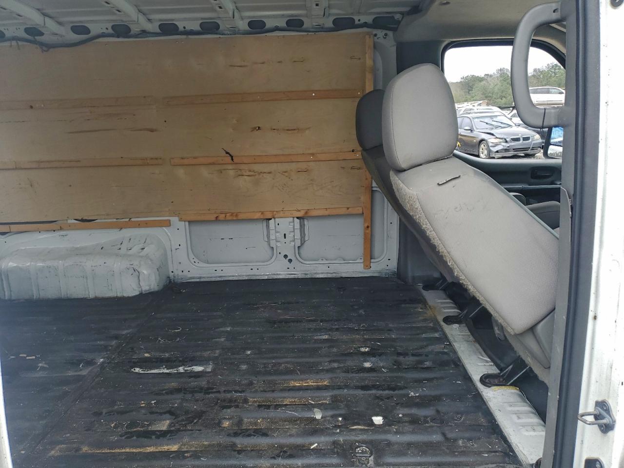 Nissan Nv 1500 S Image 11