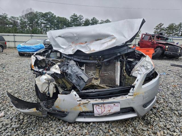 Nissan Sentra S Image 2