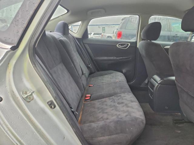 Nissan Sentra S Image 10