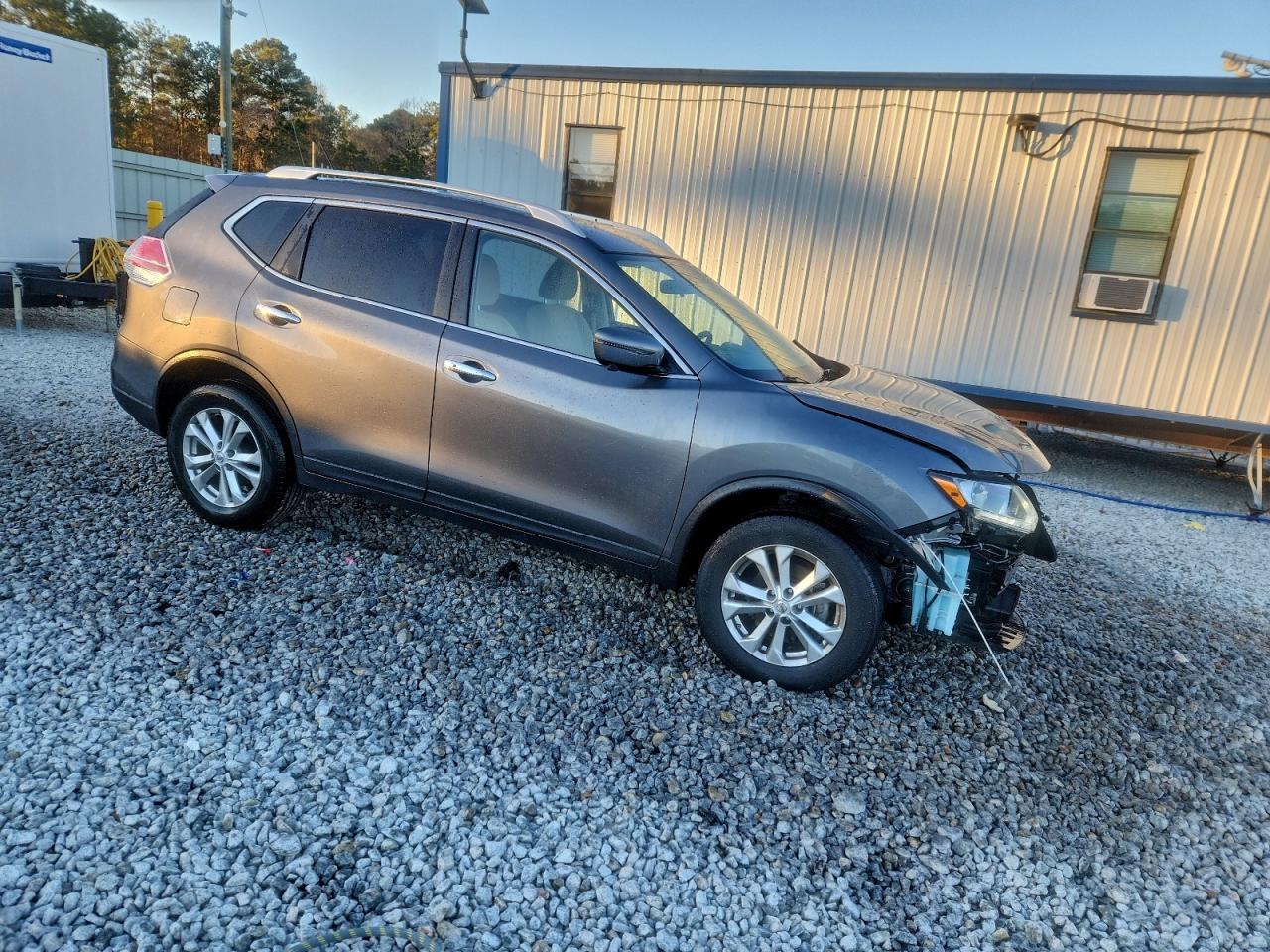 Nissan Rogue S Image 4