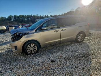  Salvage Kia Sedona