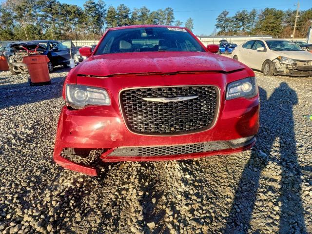 Chrysler 300 S Image 2