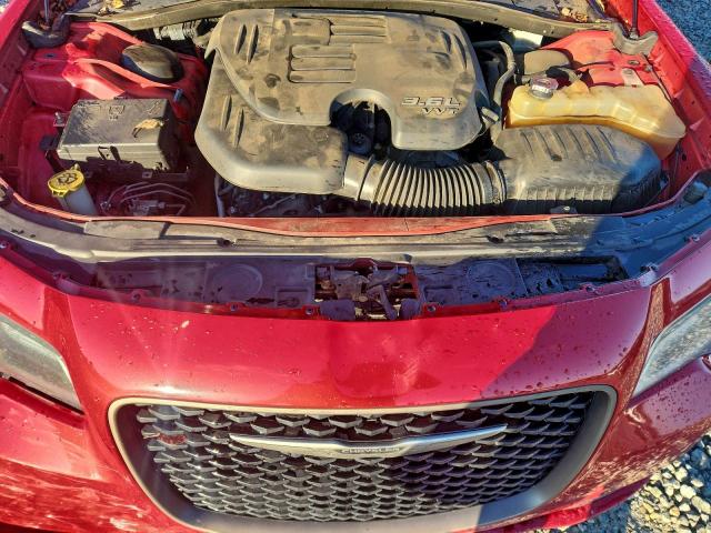 Chrysler 300 S Image 9