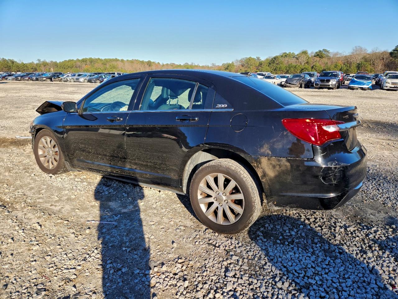 Chrysler 200 Touring Image 2