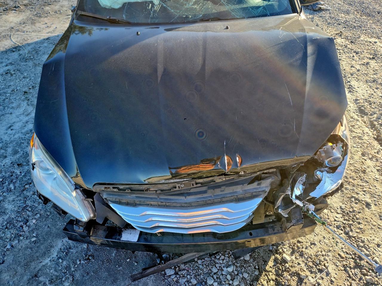 Chrysler 200 Touring Image 9