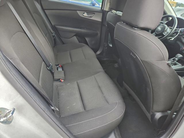 Kia Forte Fe Image 4