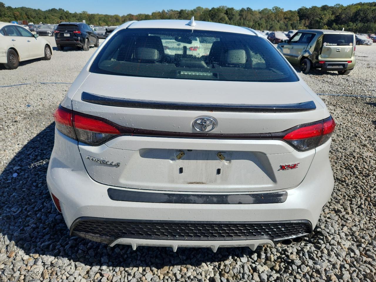 Toyota Corolla Xse Image 5