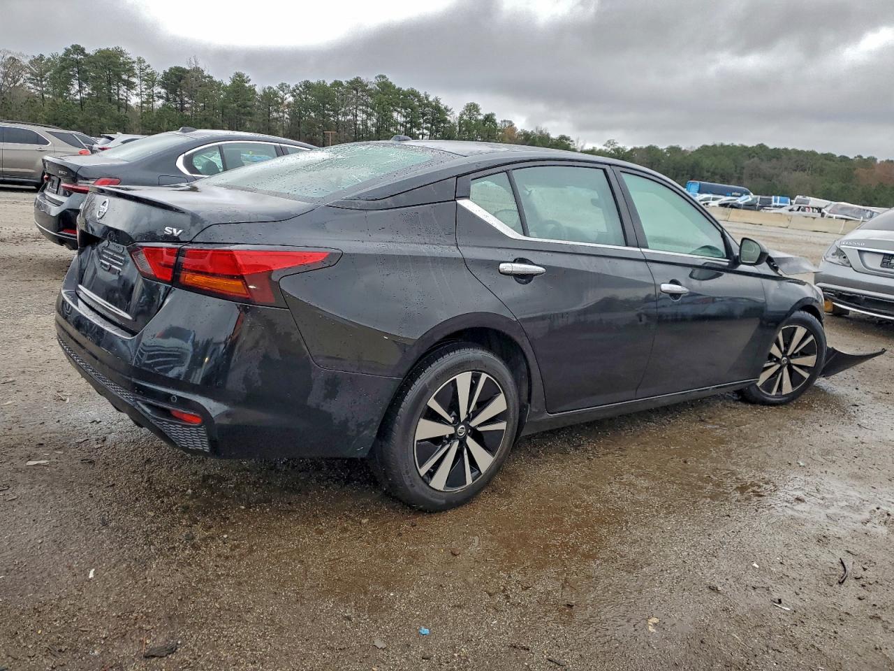 Nissan Altima Sv Image 4