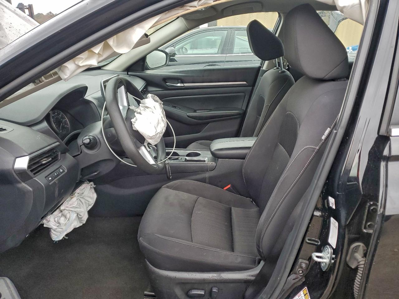 Nissan Altima Sv Image 10