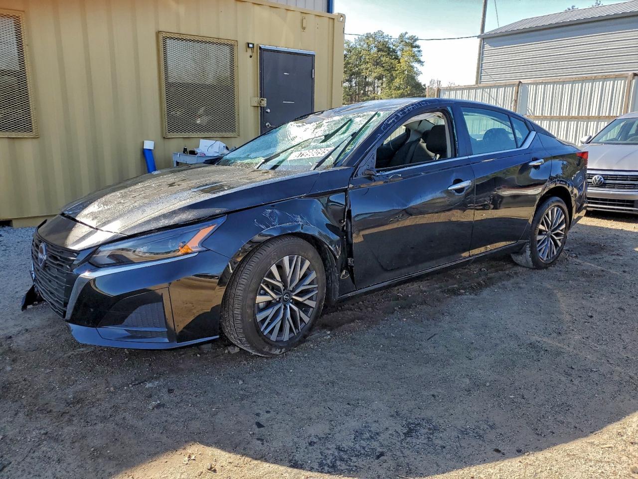 Nissan Altima Sv Image 1