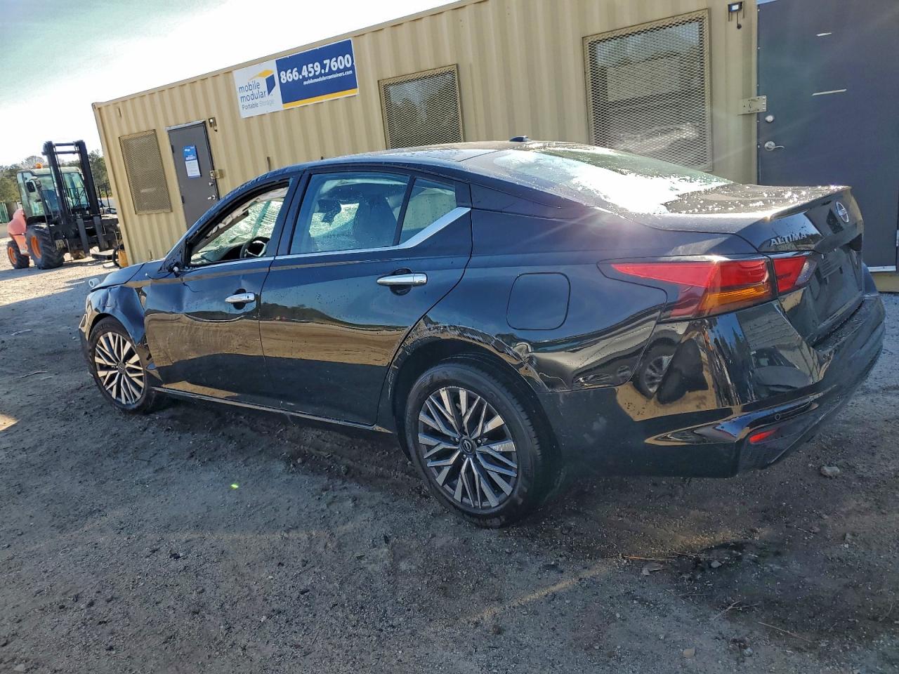 Nissan Altima Sv Image 2