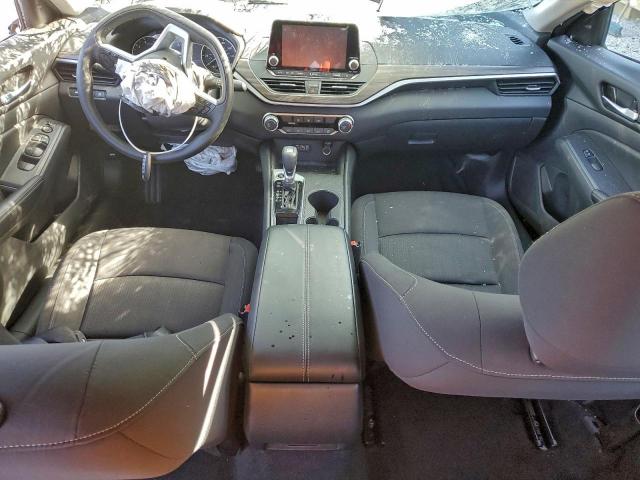 Nissan Altima Sv Image 12