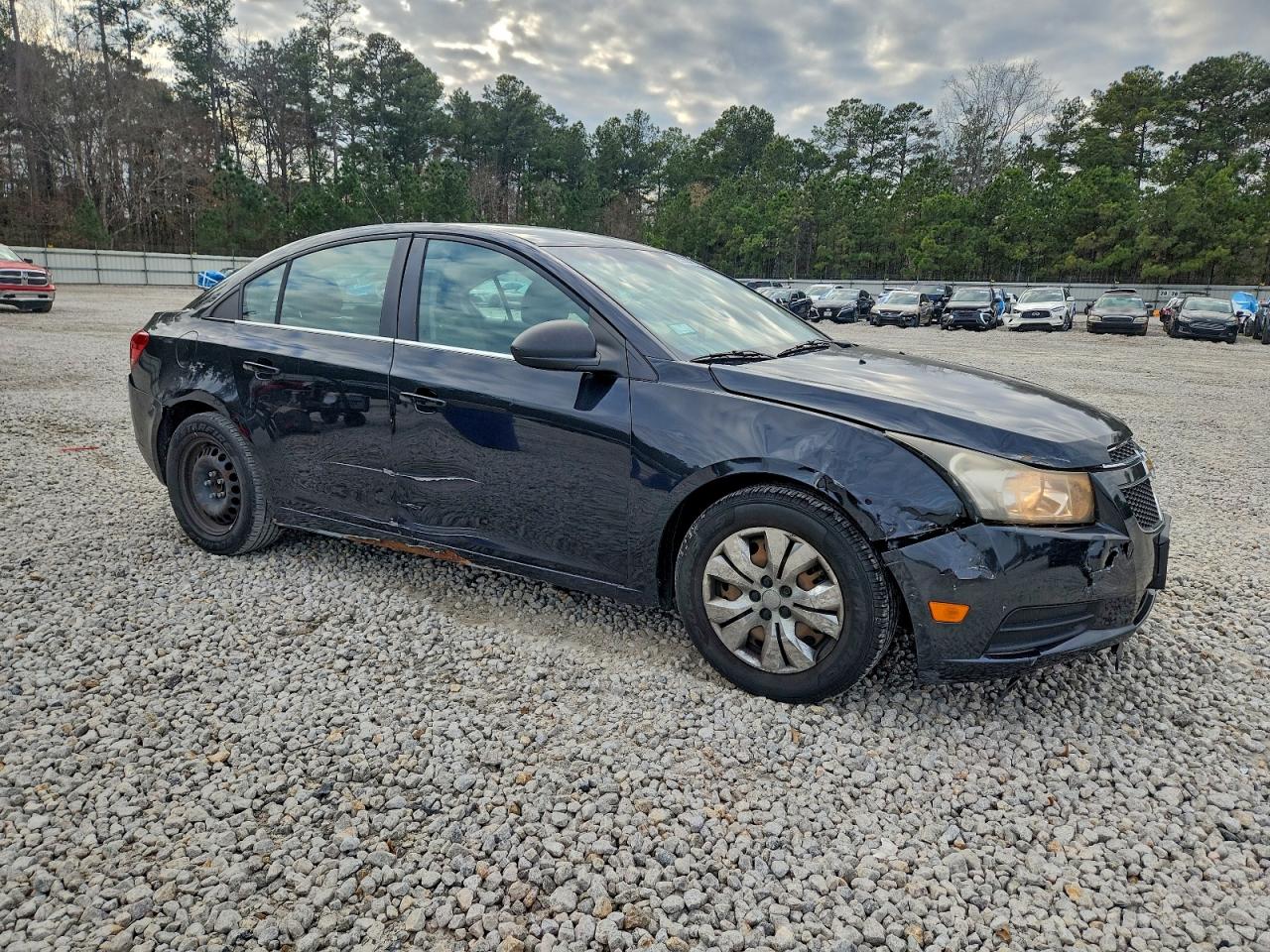 Chevrolet Cruze Ls Image 12