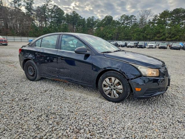 Chevrolet Cruze Ls Image 12