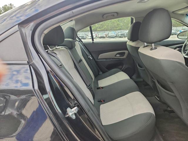 Chevrolet Cruze Ls Image 8