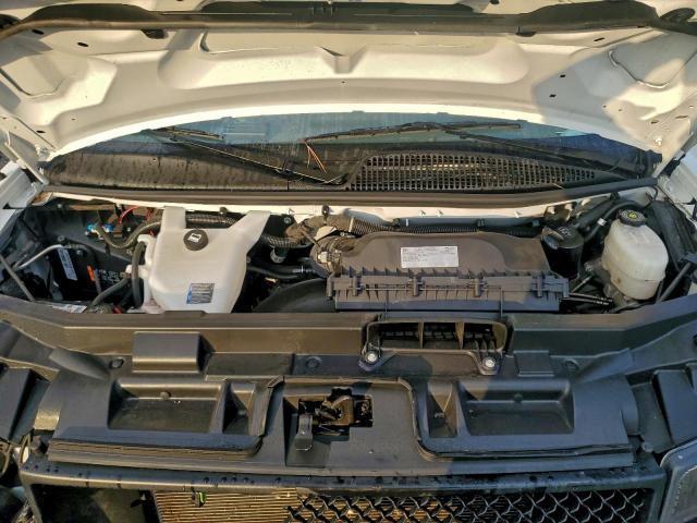 Chevrolet Express Image 3