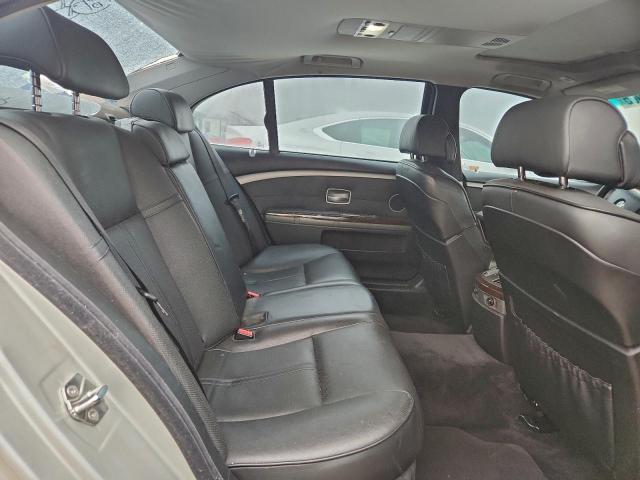 BMW 7 Series Image 9