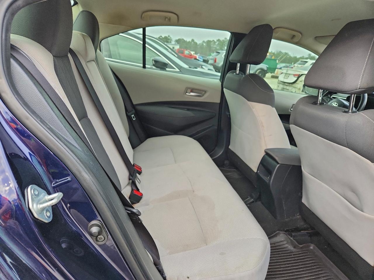 Toyota Corolla Le Image 6