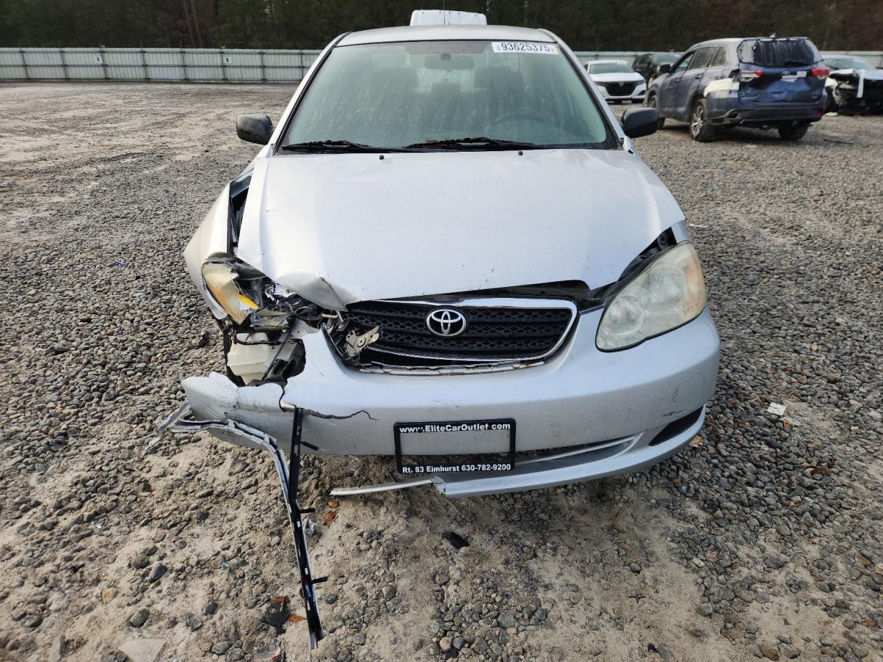 Toyota Corolla Ce Image 3