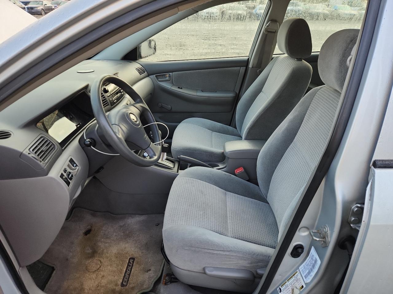 Toyota Corolla Ce Image 12